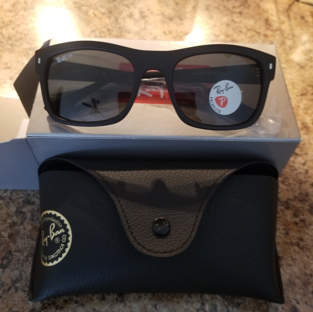 Rayban Sunglasses RB4428